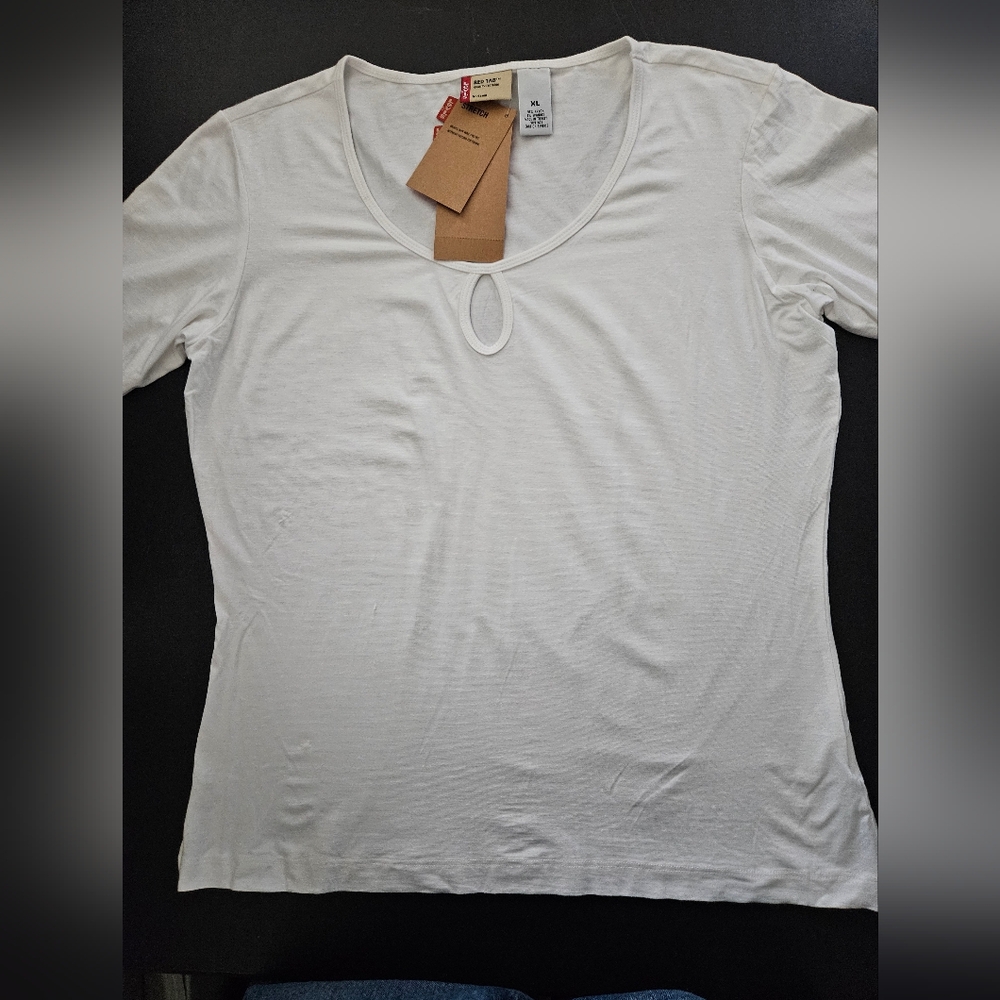 NWT - Levi's Red Tap White Stretch Jersey - Size XL